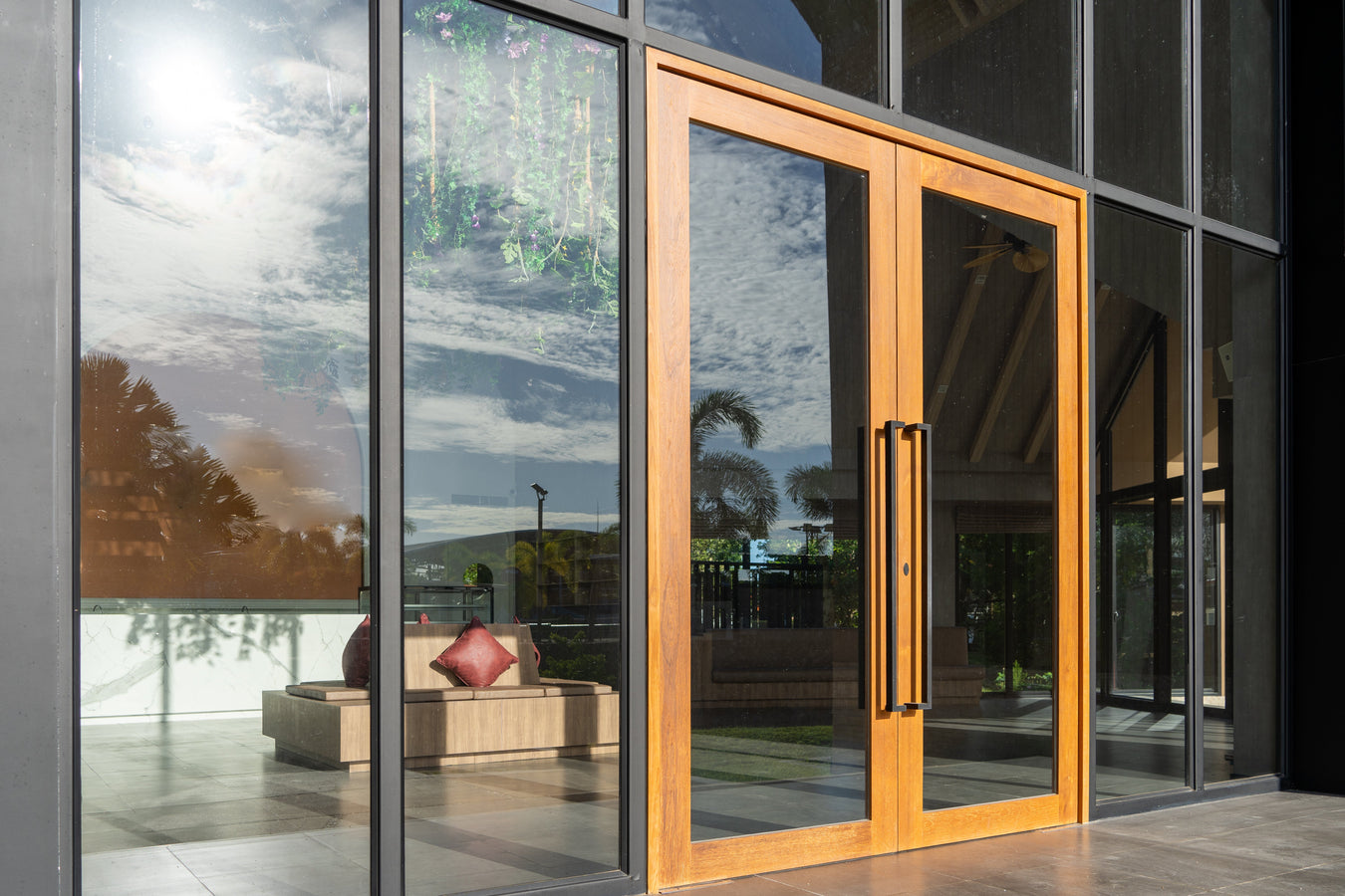 Commercial Door Pulls