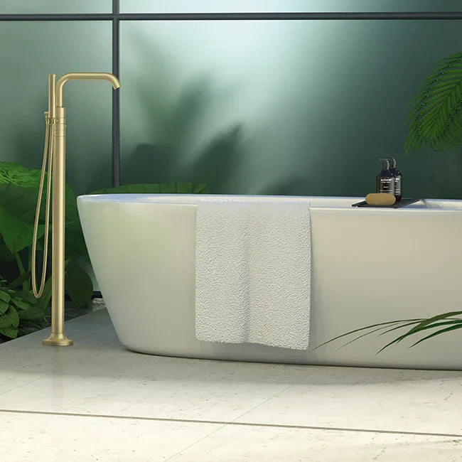 Tub faucets and fillers collection – Pfister Roman tub faucets and freestanding tub fillers in Rhen, Tisbury, Tenet, Contempra and Deckard collections