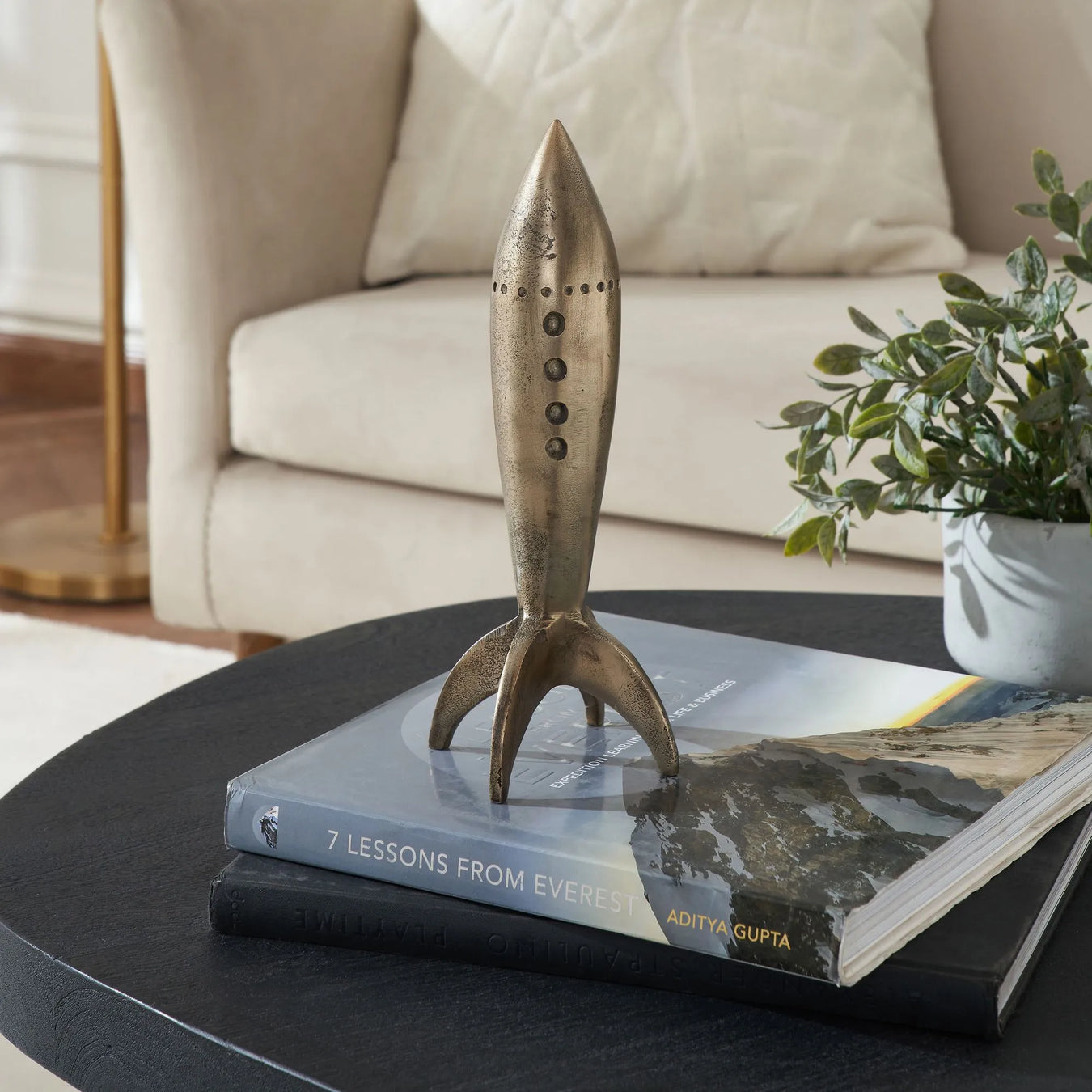 Gift ideas collection – Renwil and Umbra vases, mirrors, candles, jewellery organizers, games and home accessories