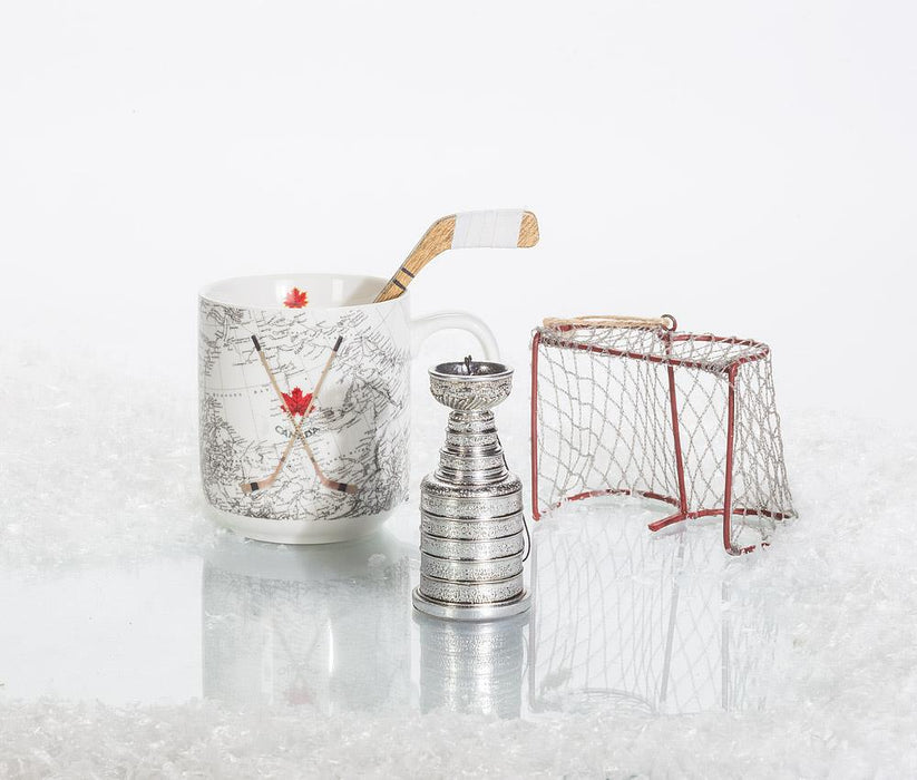 Canada Map & Hockey Sticks 18 oz. Mug