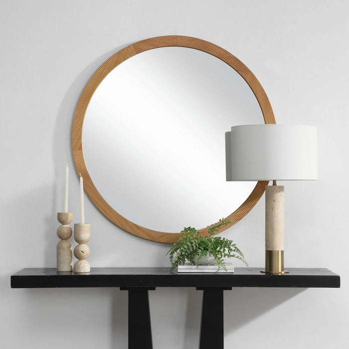 Noto Round Wall Mirror – Natural Pinewood Frame