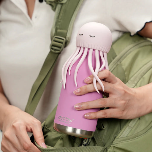 Belina the JellyFish character card featuring the Asobu JellyFish Bestie insulated water bottle