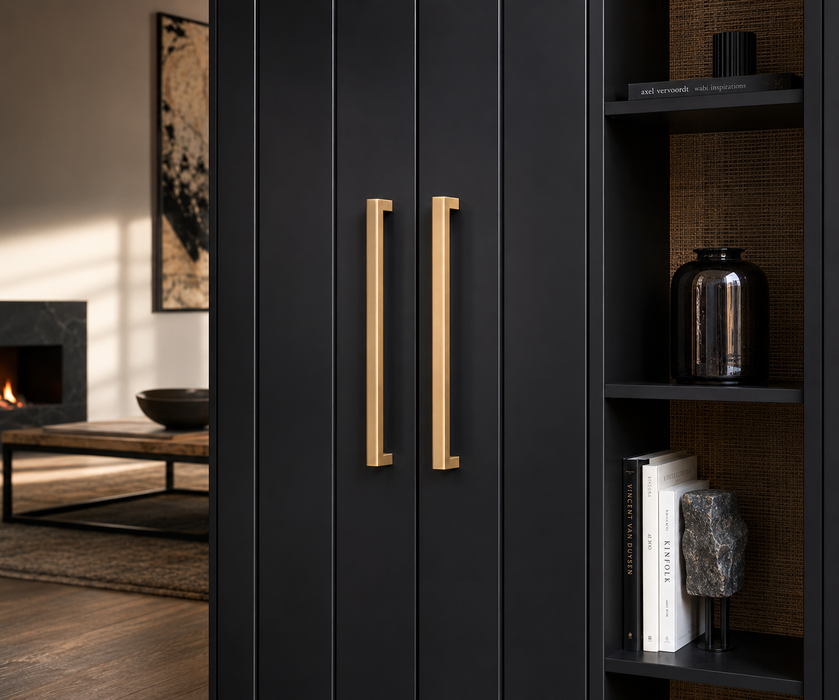 CBH 310 Ladder-Style Door Pull