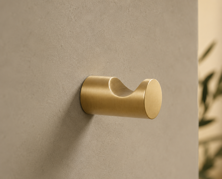 CBH 83 Scoop-Lip Coat Hook