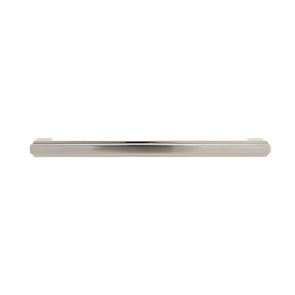 Profile view of Richelieu 8655 modern metal pull in brushed nickel