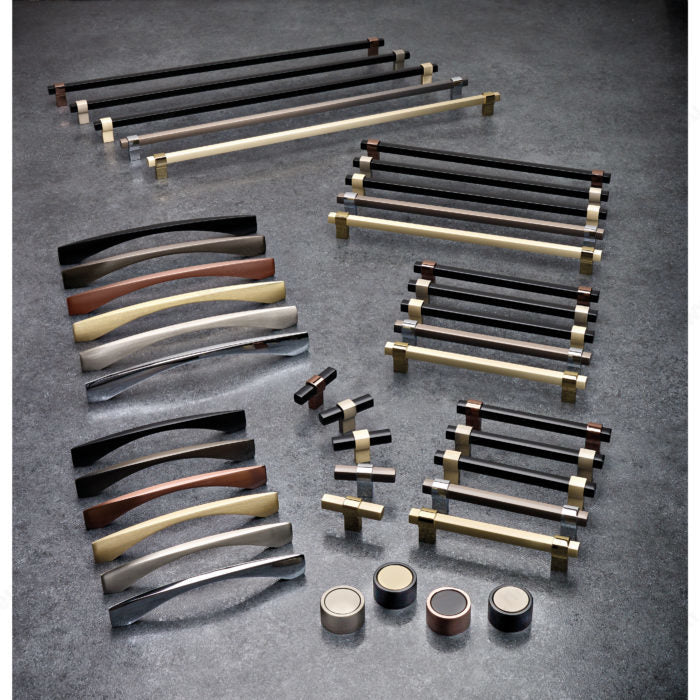 Richelieu 8715 cabinet pull collection showing multiple finishes