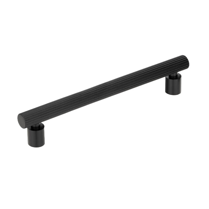 Richelieu 9730 Modern Metal Pull - Black / 6’’ - Cabinet Pull